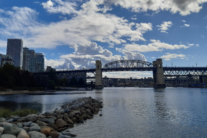 Blick zur Burrard Street Bridge