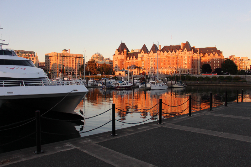 Victoria - Hafen - Sicht zum Fairmont Empress**** Hotel